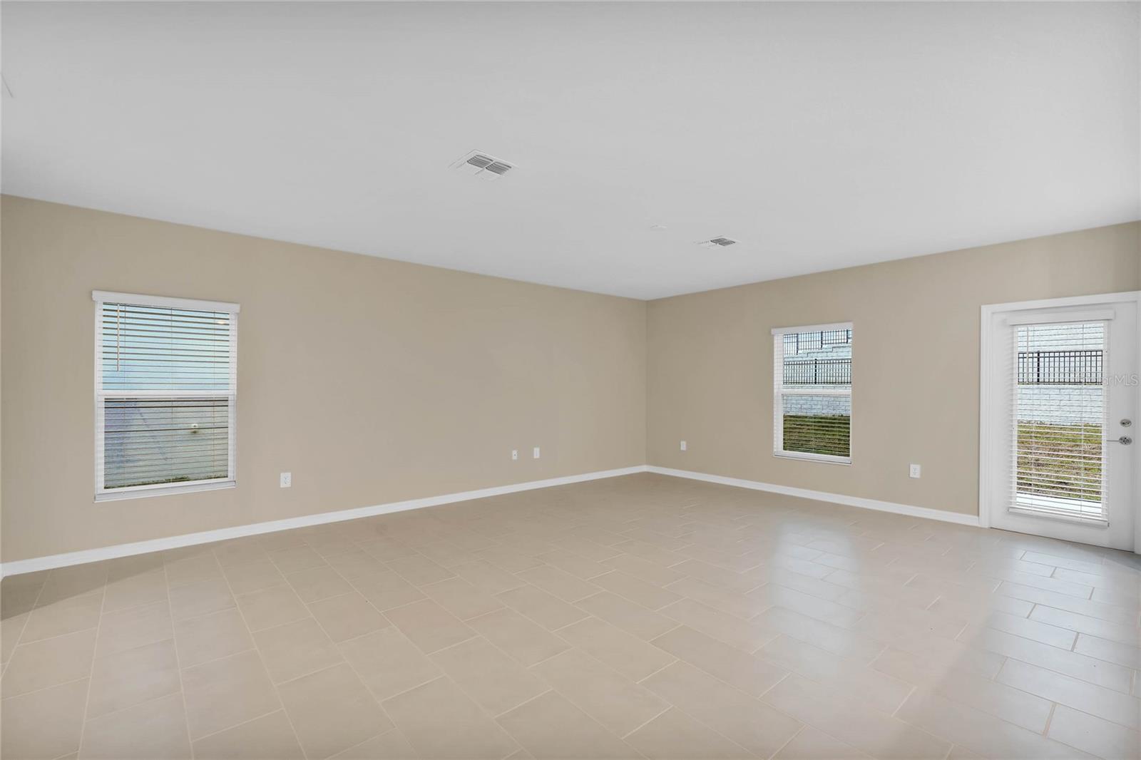 Image 14 of 37 For 2840 Muller Oak Loop