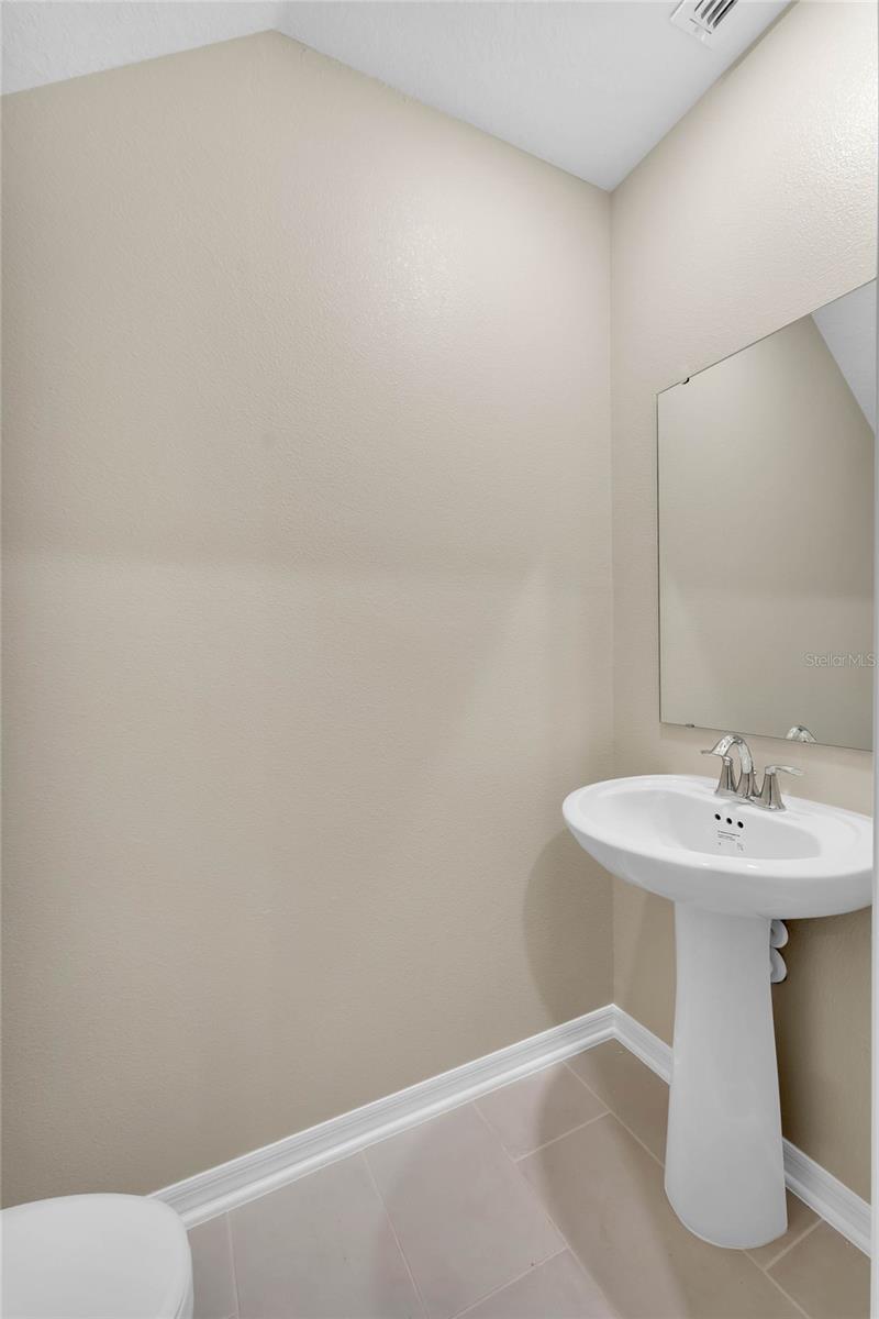 Image 17 of 37 For 2840 Muller Oak Loop