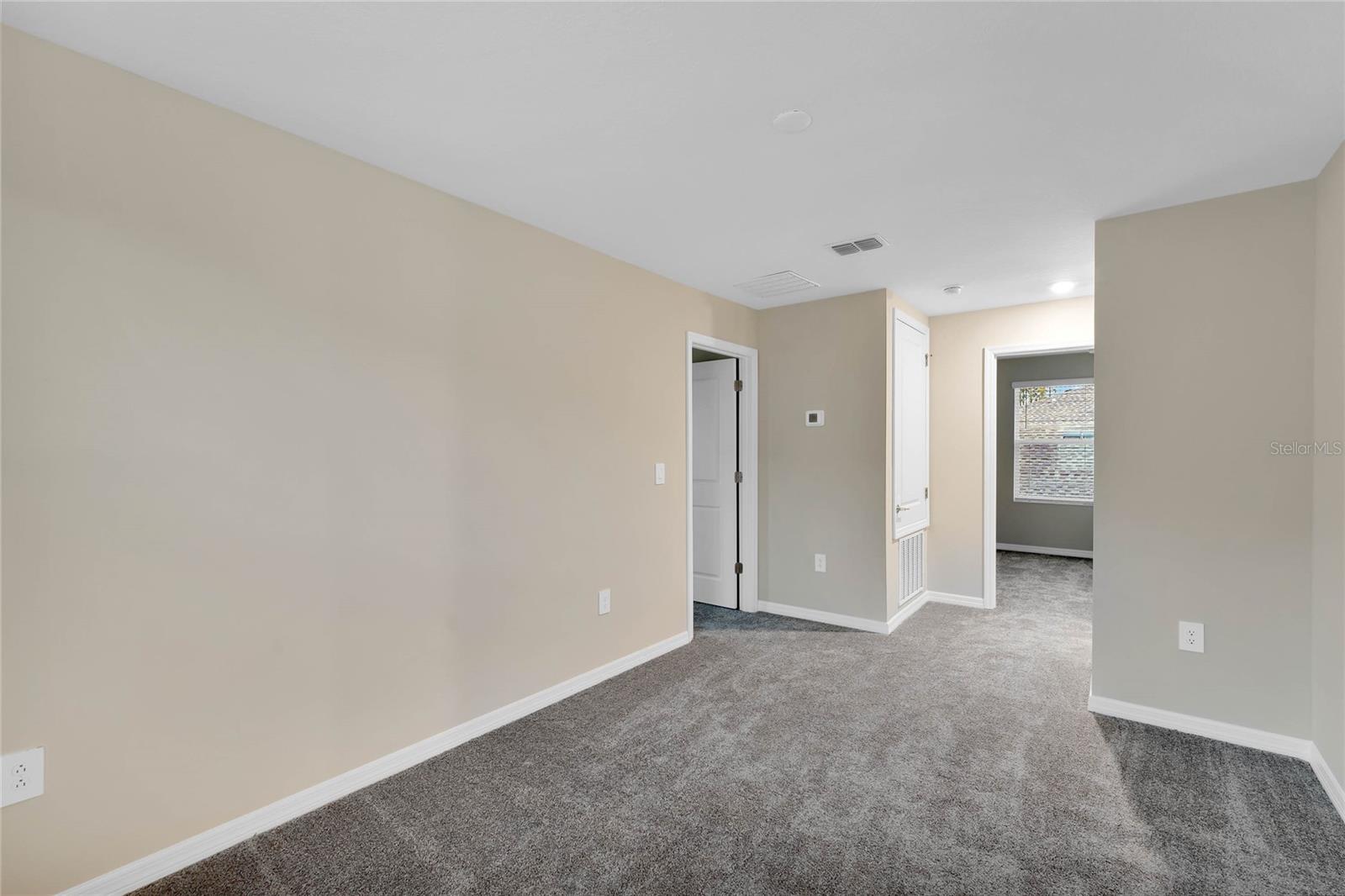 Image 19 of 37 For 2840 Muller Oak Loop