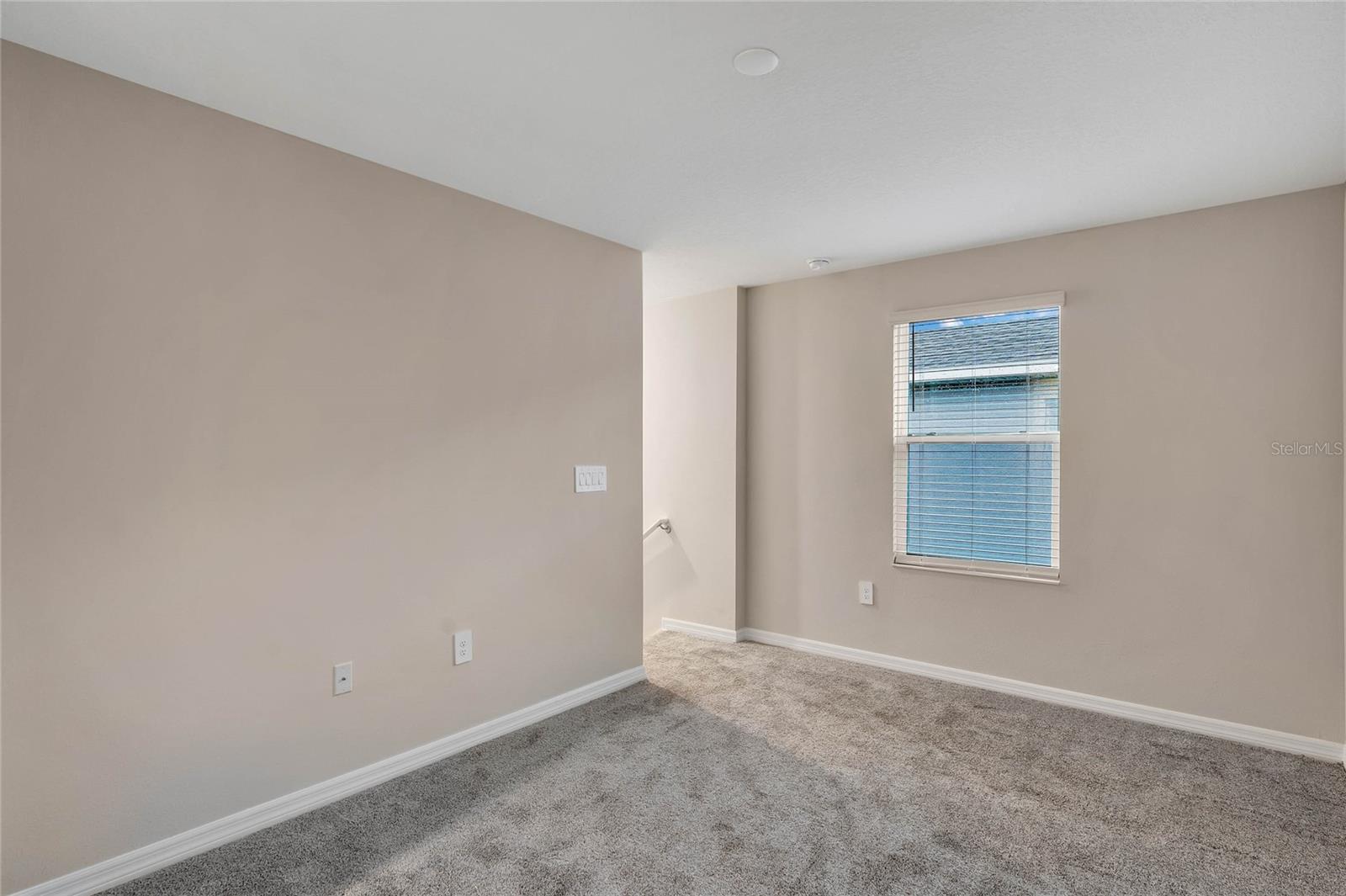 Image 20 of 37 For 2840 Muller Oak Loop