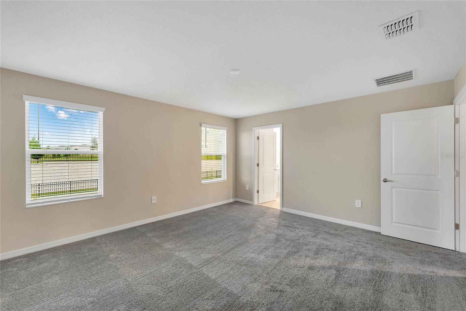 Image 27 of 37 For 2840 Muller Oak Loop