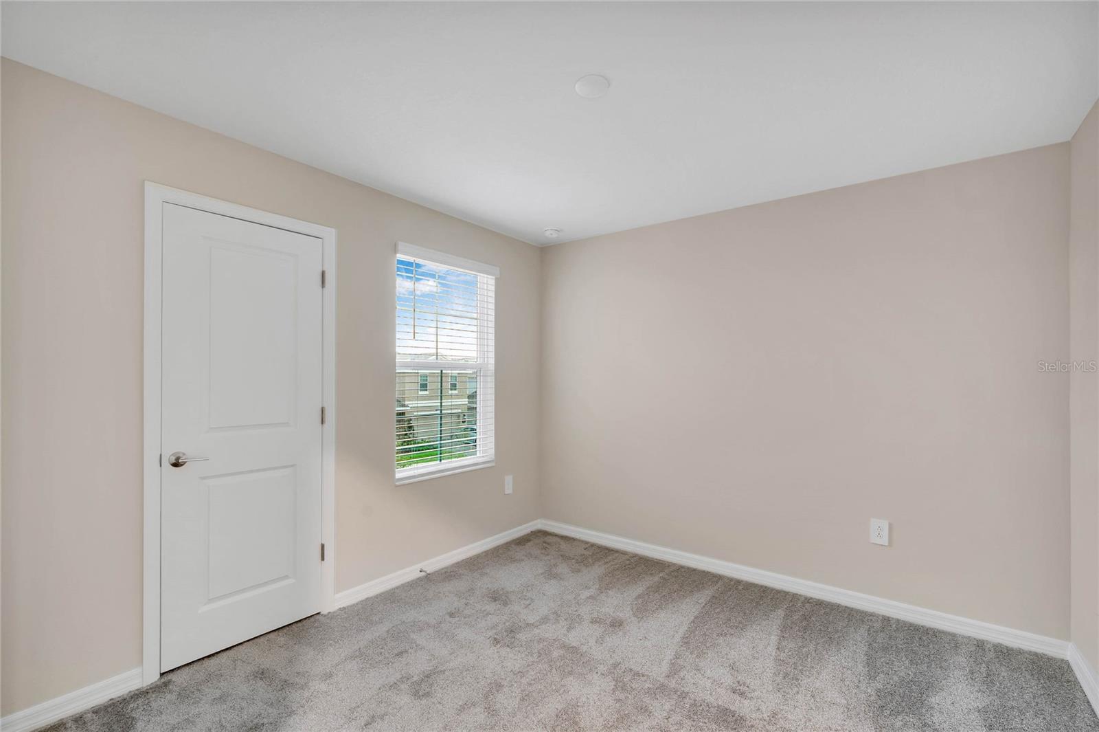 Image 34 of 37 For 2840 Muller Oak Loop