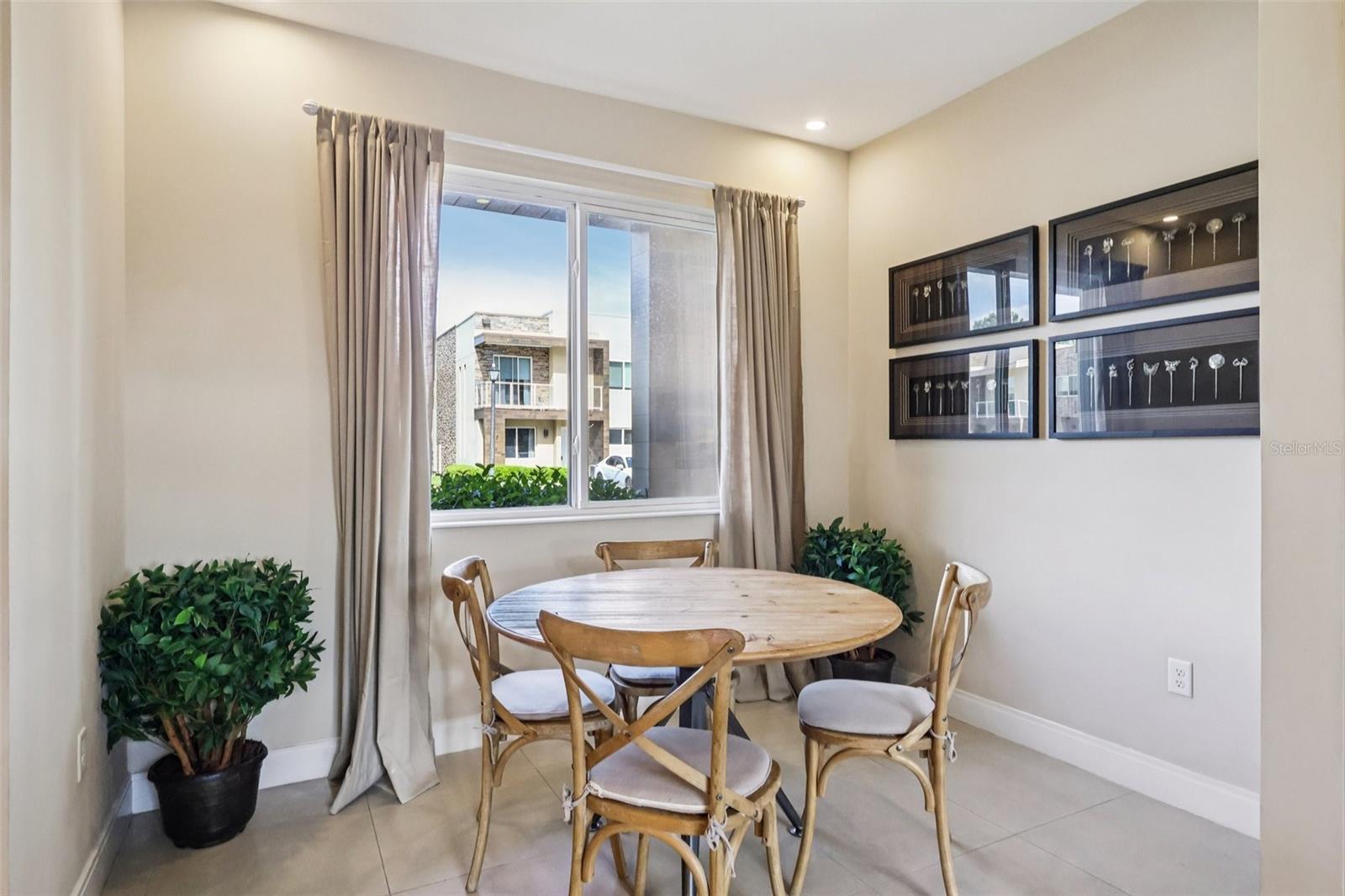 Image 6 of 57 For 3191 Brasilia Avenue