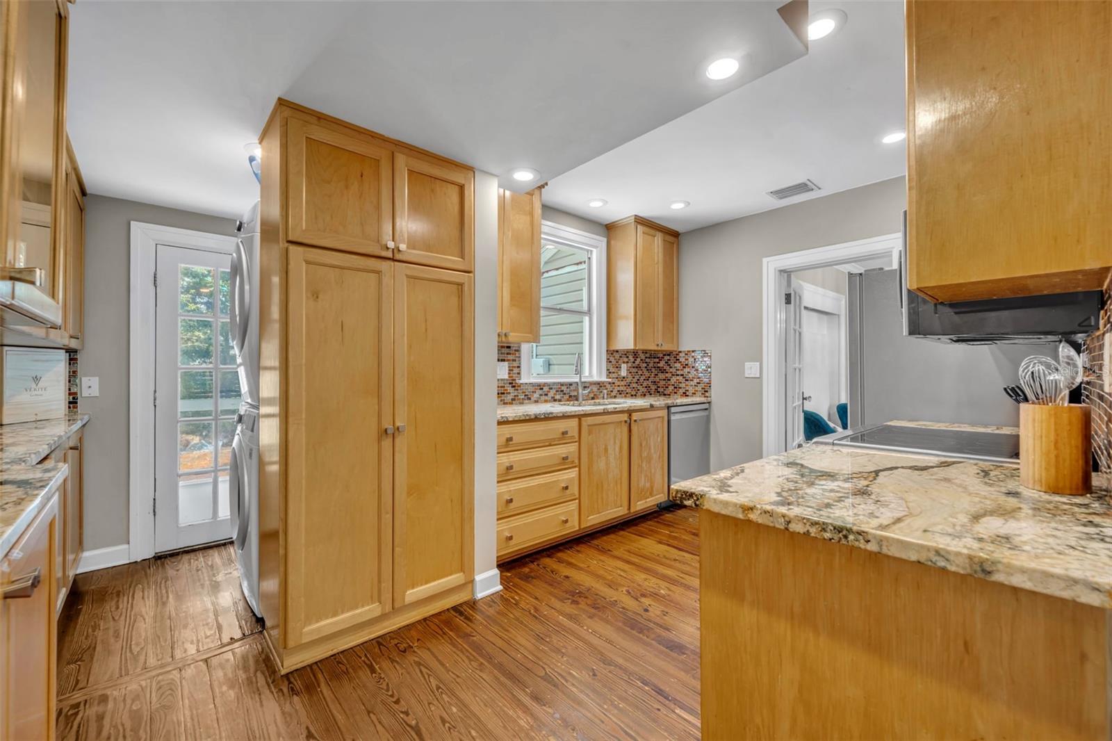 Image 17 of 46 For 1960 Winter Park Road