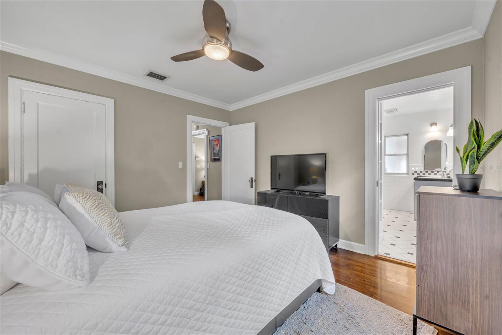 Image 24 of 46 For 1960 Winter Park Road