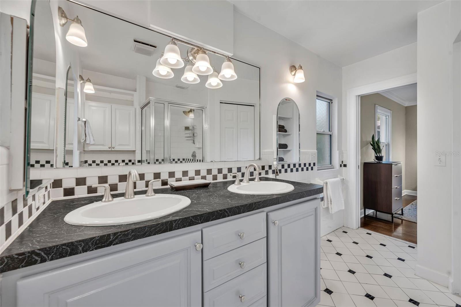 Image 26 of 46 For 1960 Winter Park Road