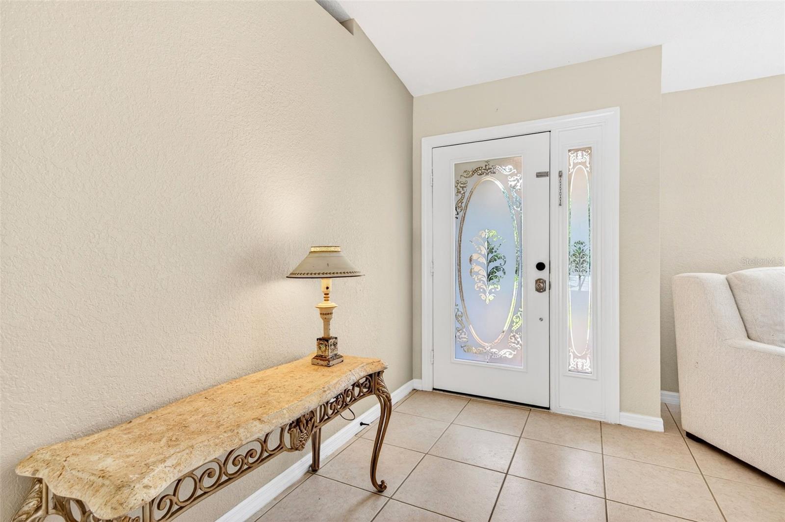 Image 14 of 53 For 831 Owl Street Sw