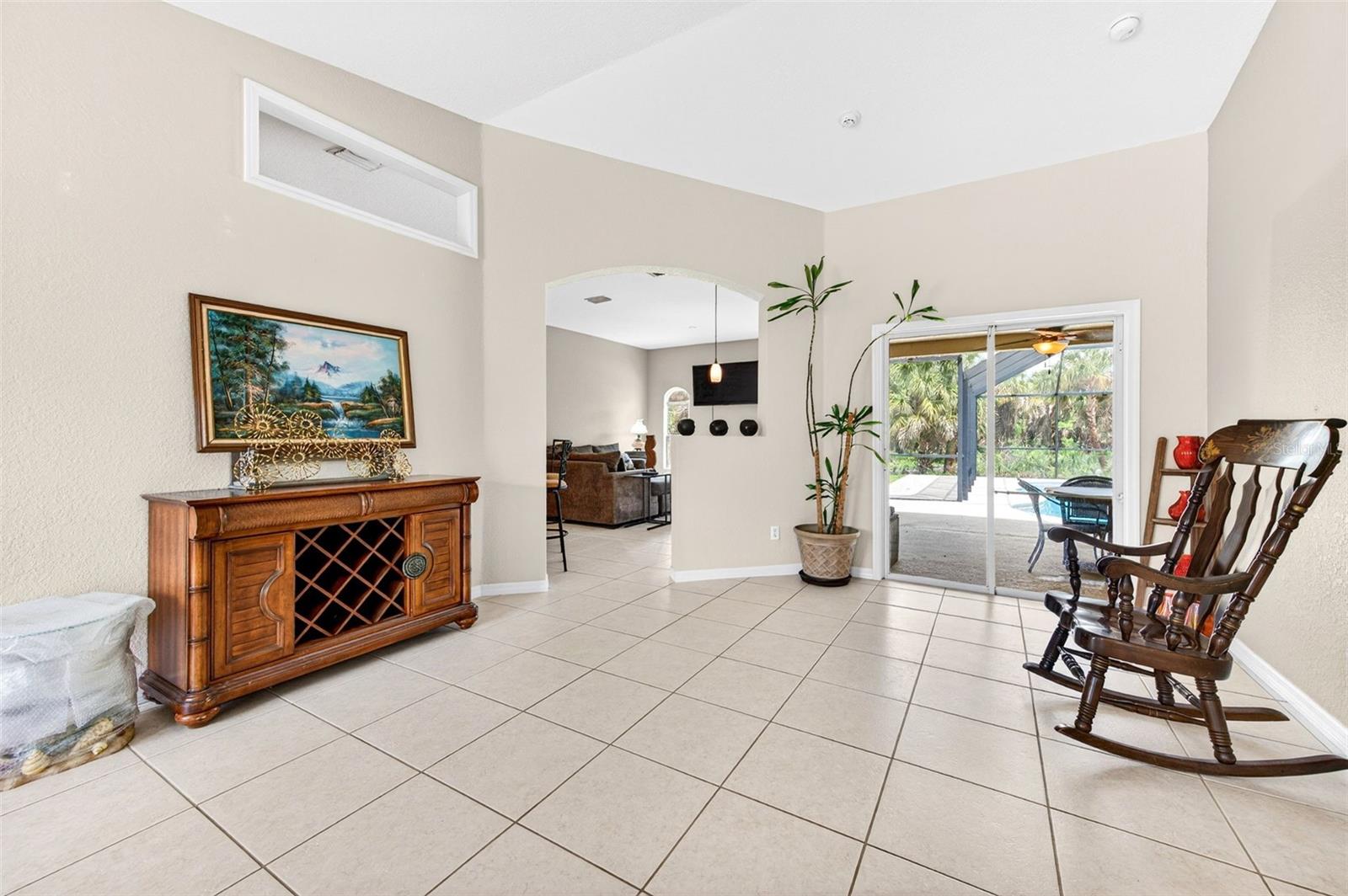 Image 15 of 53 For 831 Owl Street Sw