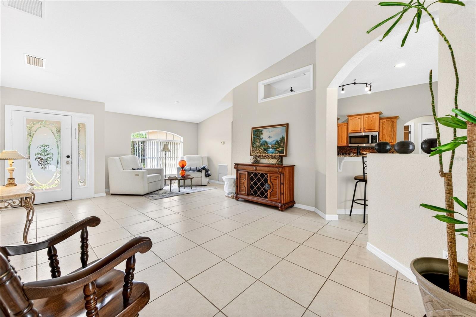 Image 16 of 53 For 831 Owl Street Sw