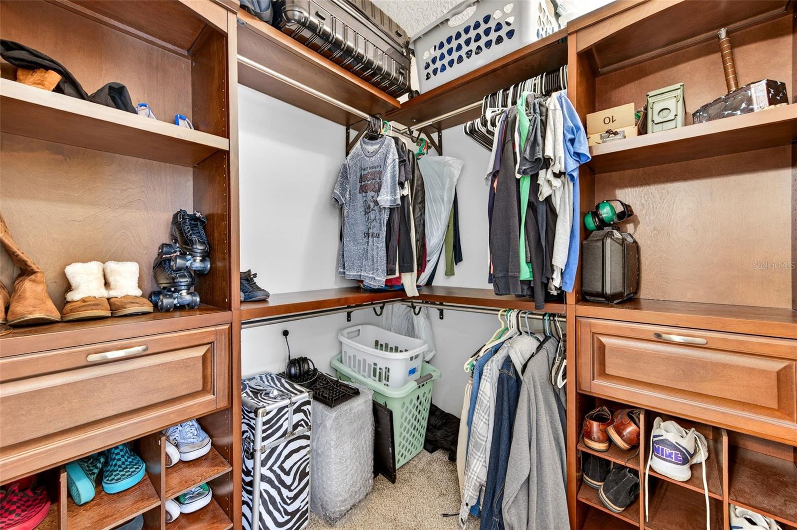 Image 38 of 53 For 831 Owl Street Sw