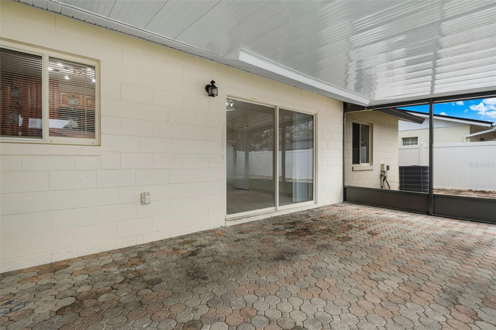 Image 22 of 39 For 2864 Grand Bend Court