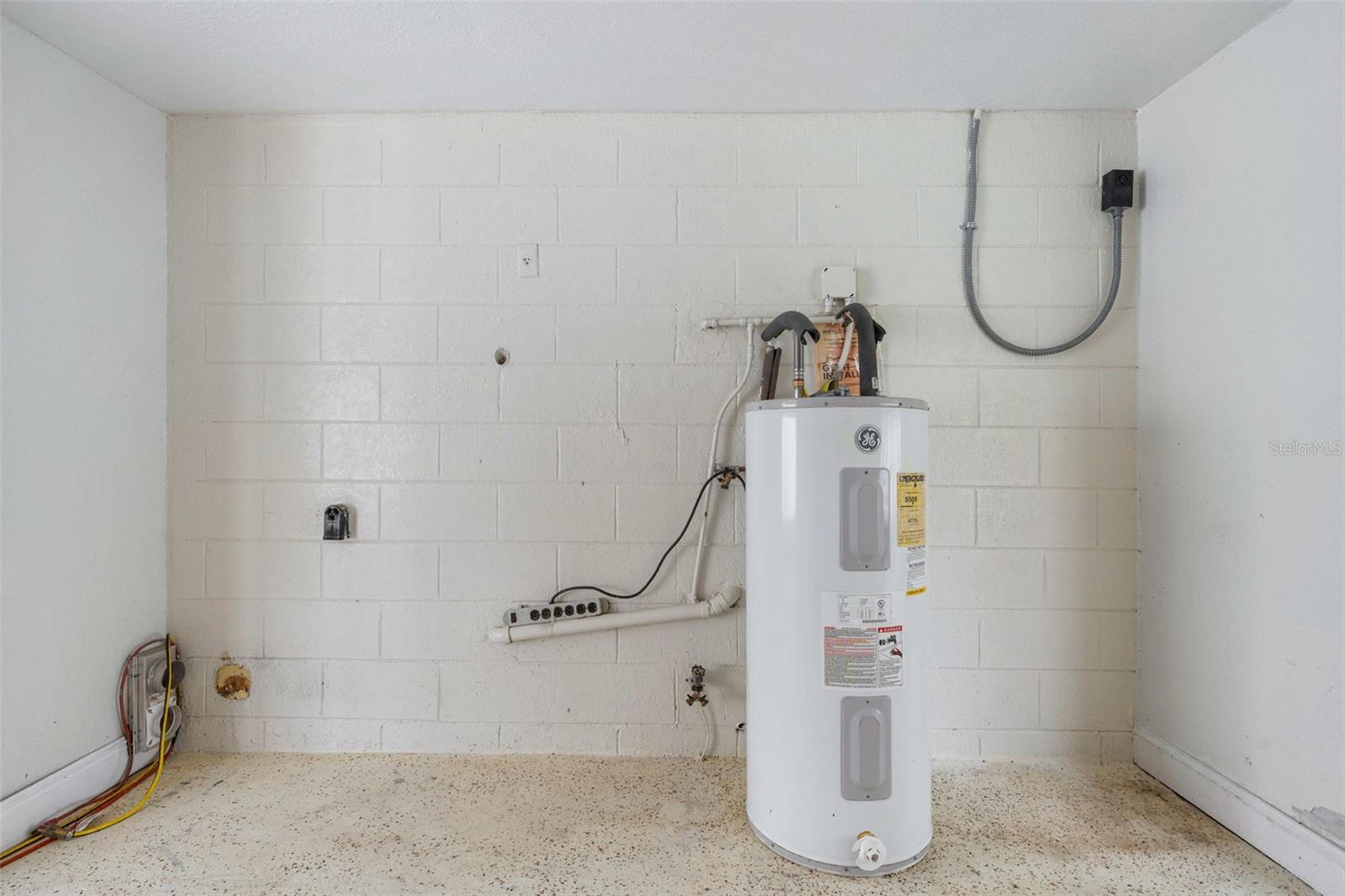 Image 25 of 39 For 2864 Grand Bend Court