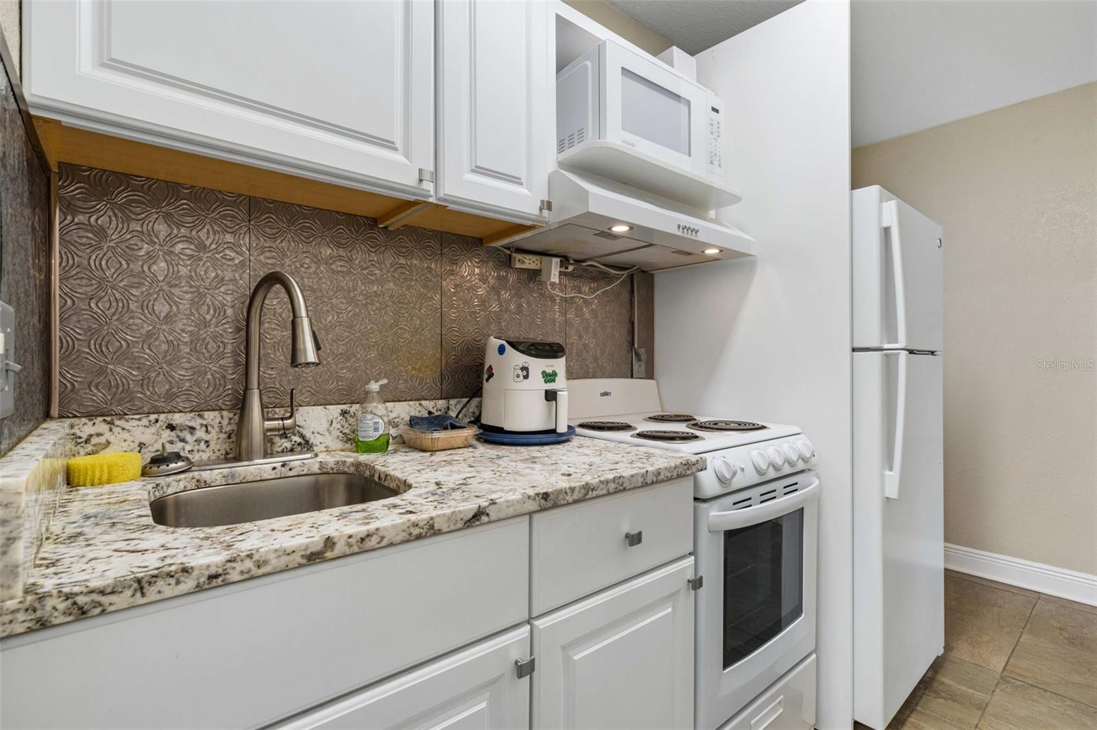 Image 27 of 39 For 2864 Grand Bend Court