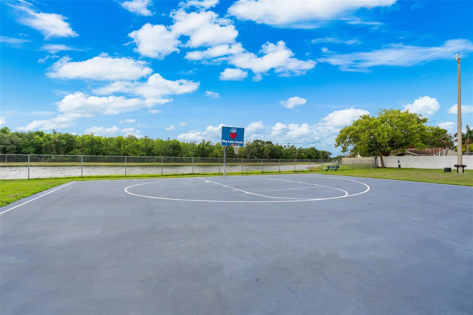 Image 36 of 39 For 2864 Grand Bend Court