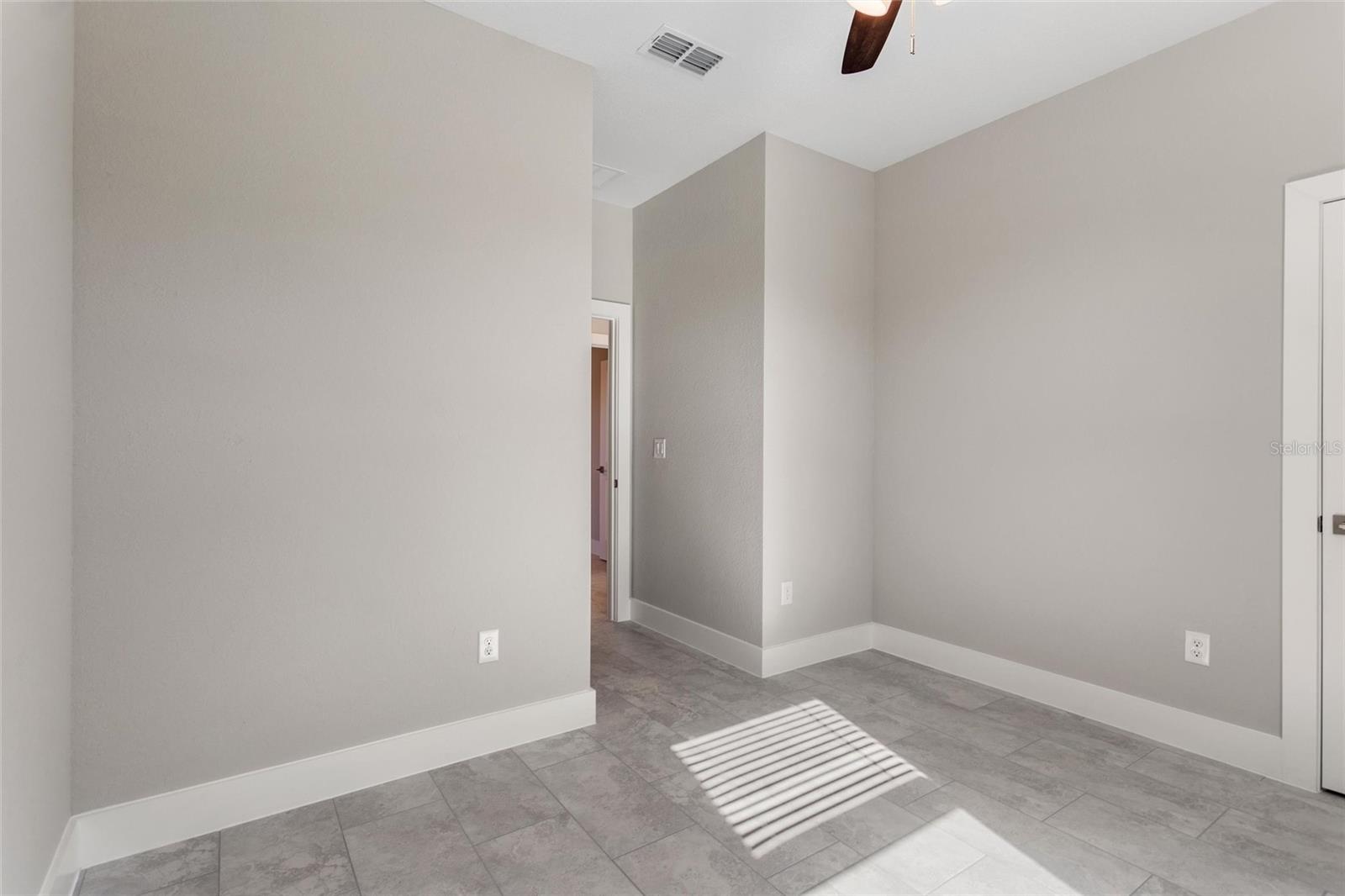 Image 16 of 26 For 1829 Northland Avenue