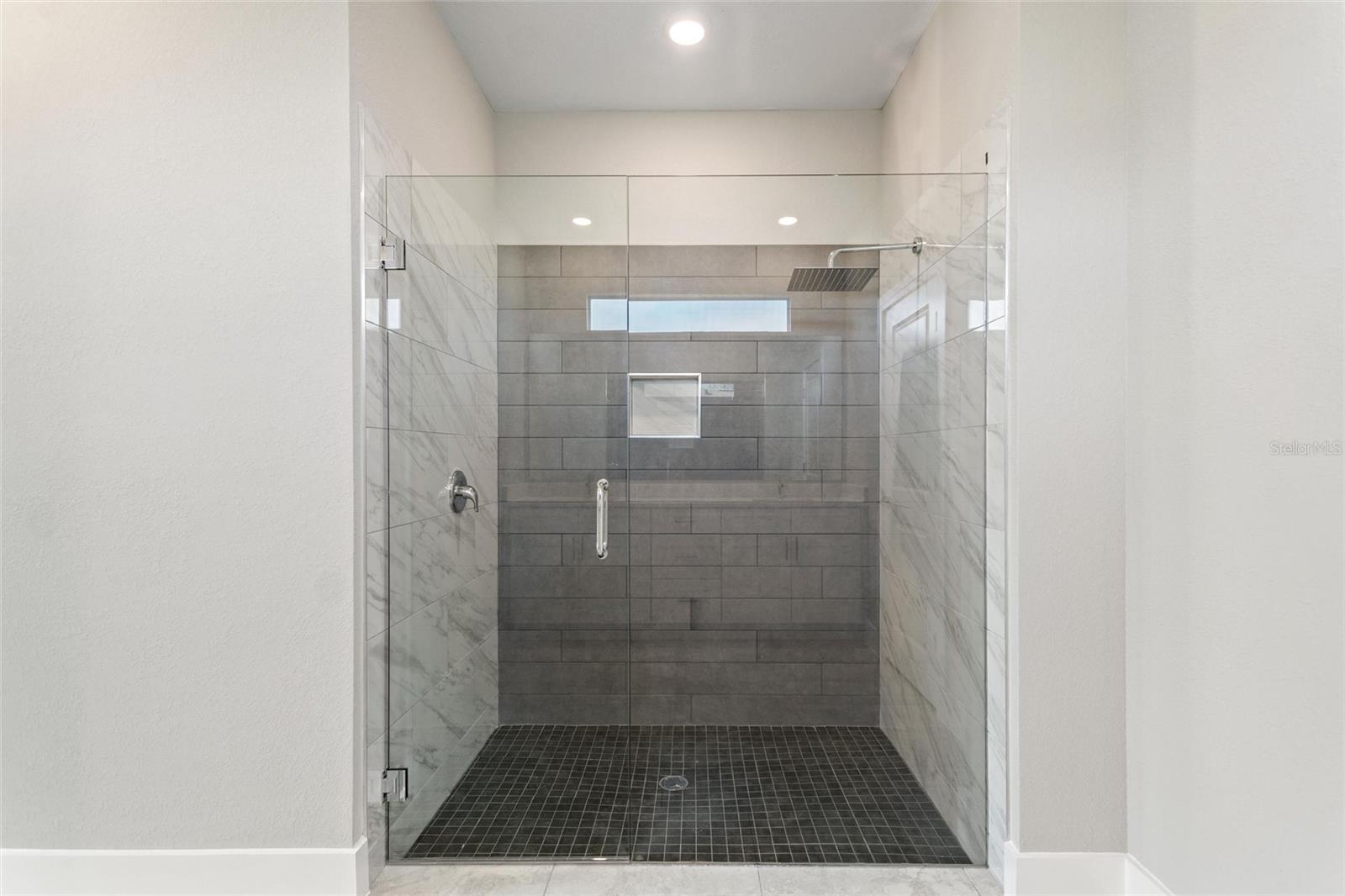 Image 23 of 26 For 1829 Northland Avenue