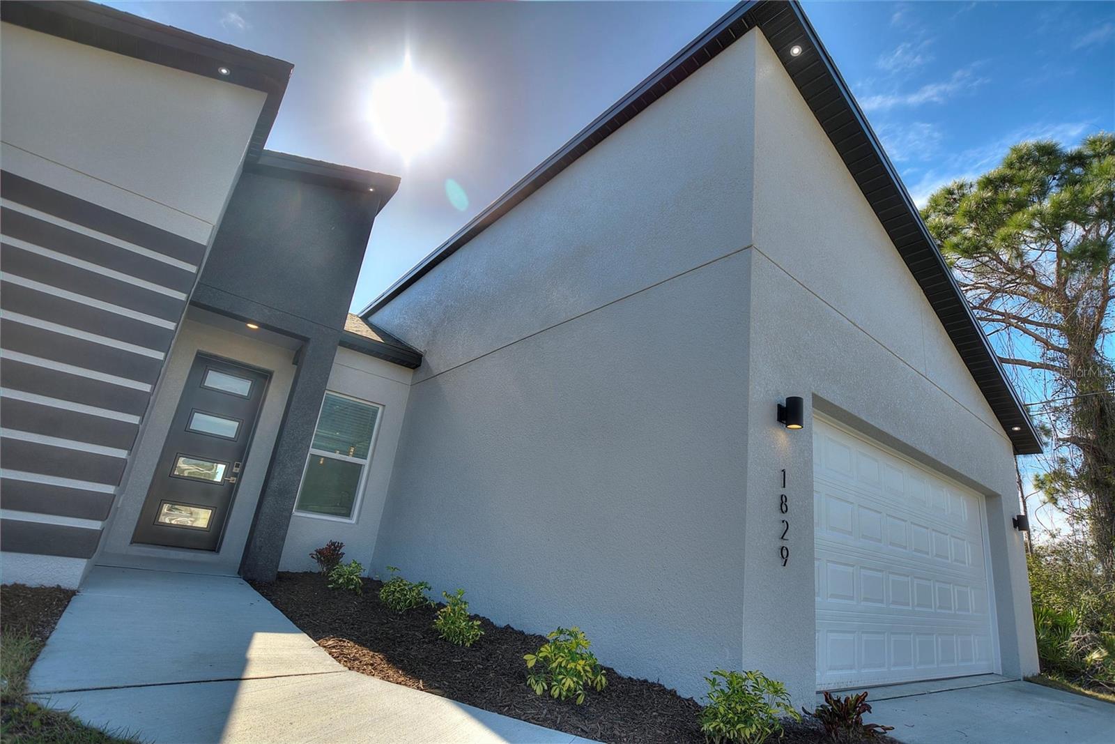 Image 3 of 26 For 1829 Northland Avenue