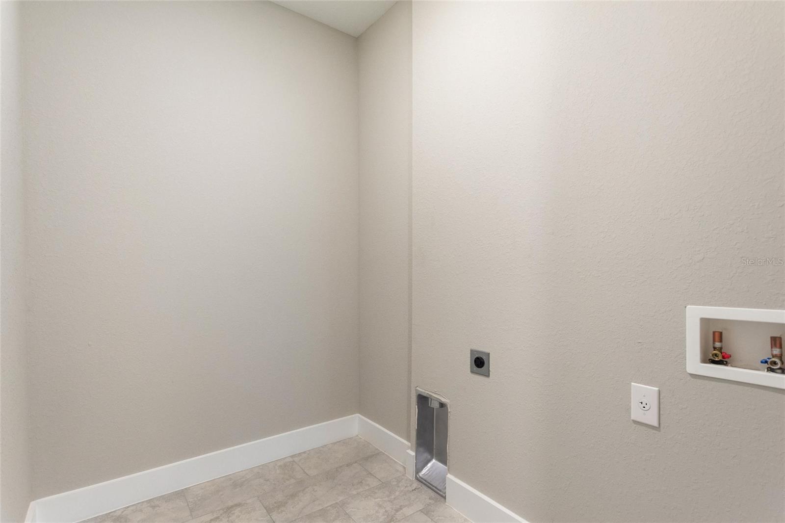 Image 24 of 26 For 1251 Dustin Road