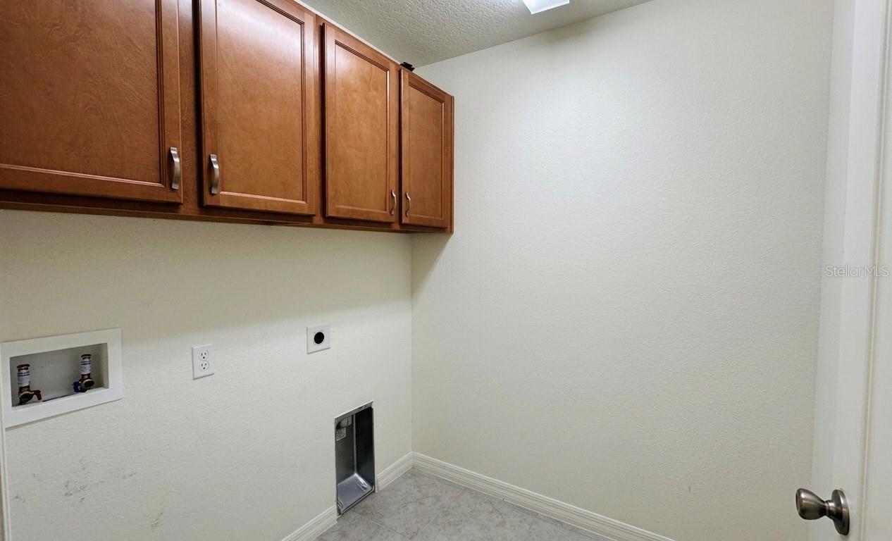 Image 9 of 11 For 1842 Gold Crest Drive