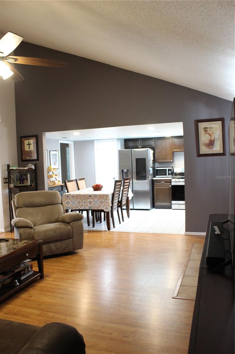 Image 16 of 24 For 285 Sandpiper Drive