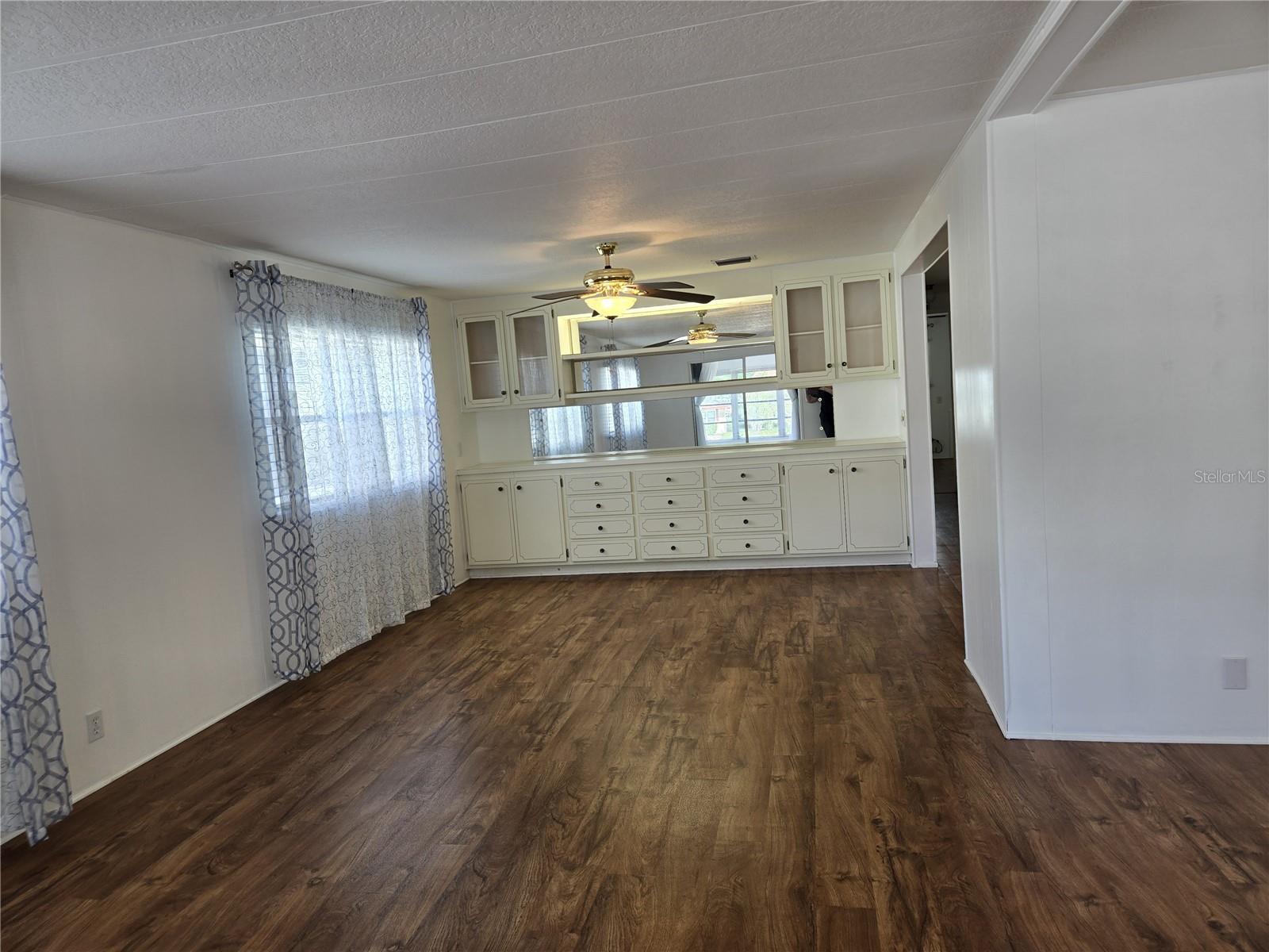 Image 16 of 32 For 3500 Blossom Circle 1497