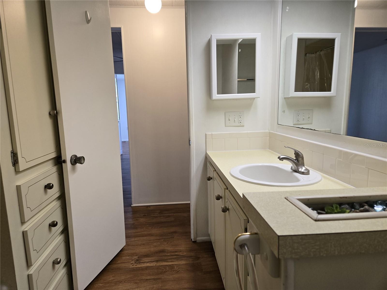 Image 23 of 32 For 3500 Blossom Circle 1497