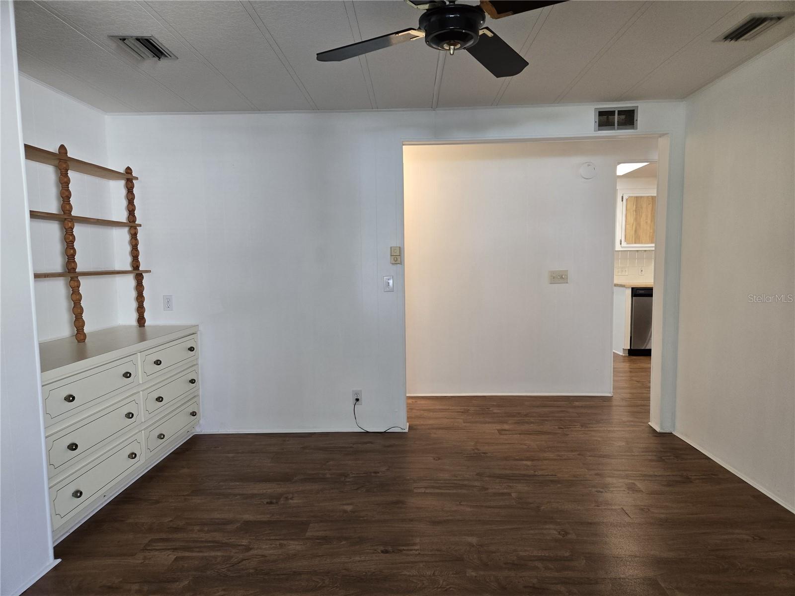 Image 24 of 32 For 3500 Blossom Circle 1497