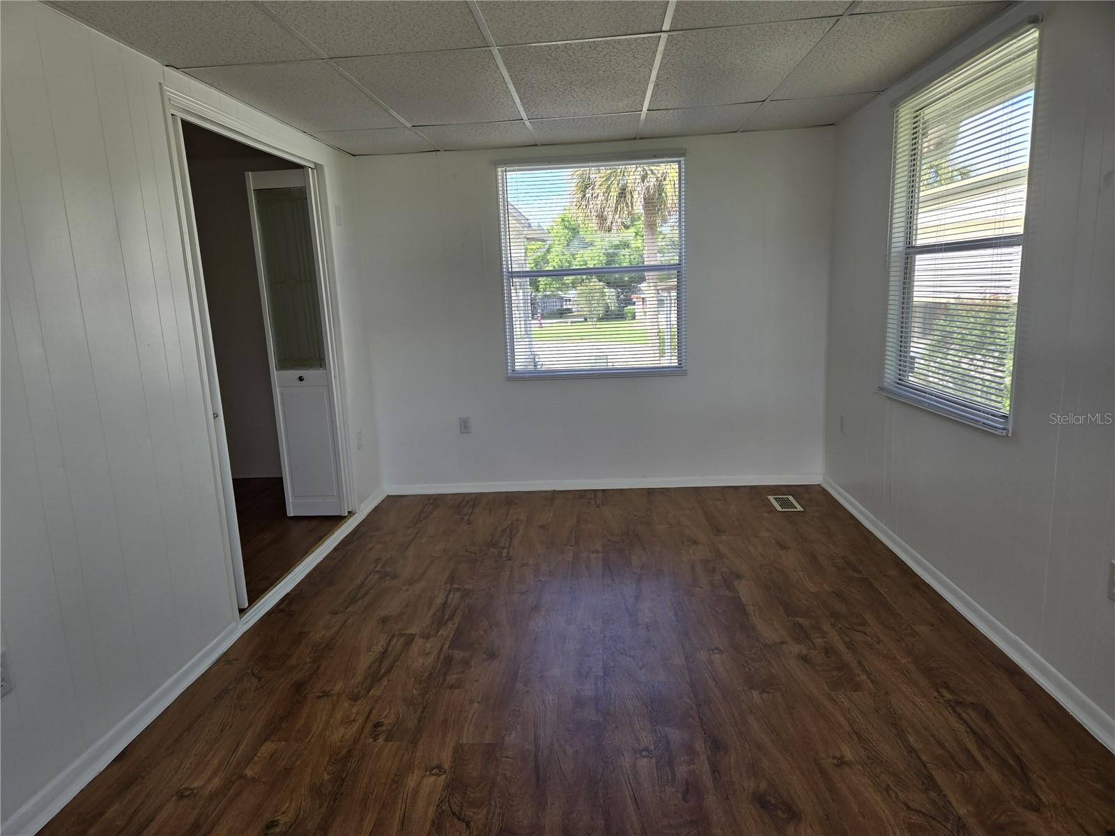 Image 28 of 32 For 3500 Blossom Circle 1497