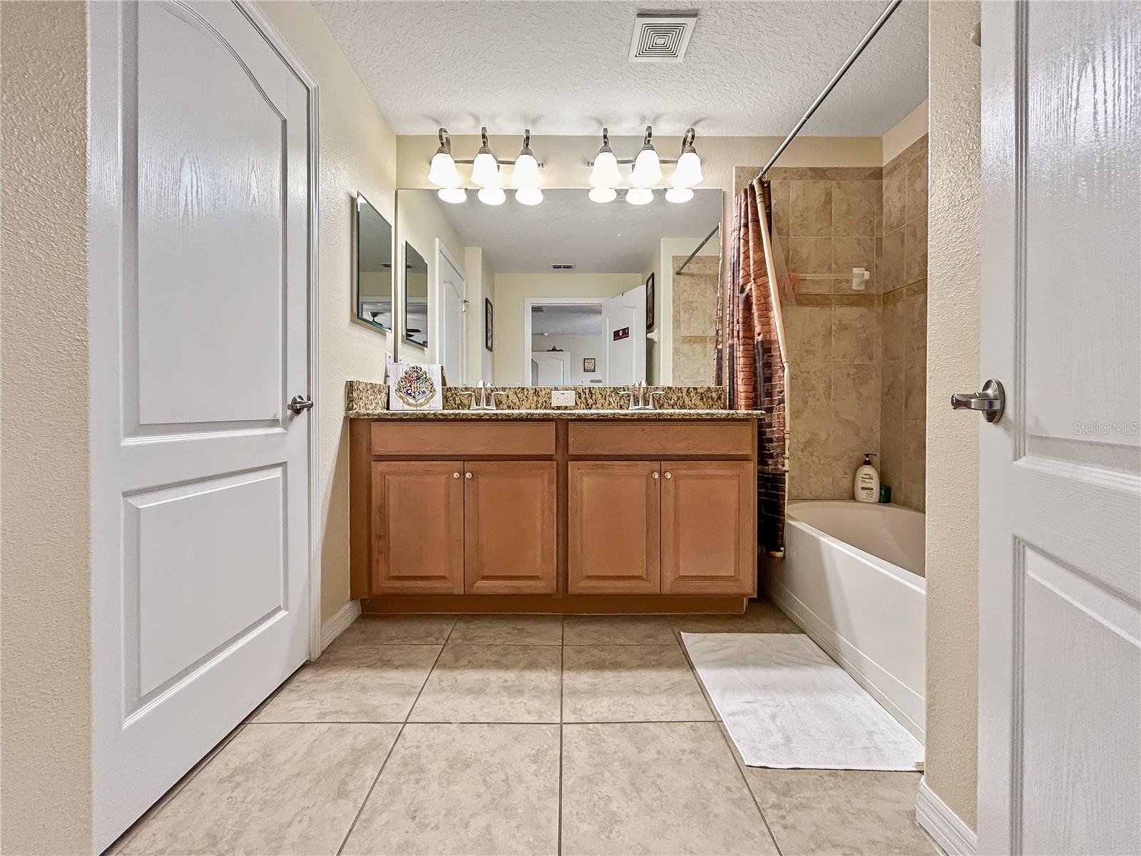 Image 15 of 28 For 8960 Majesty Palm Road