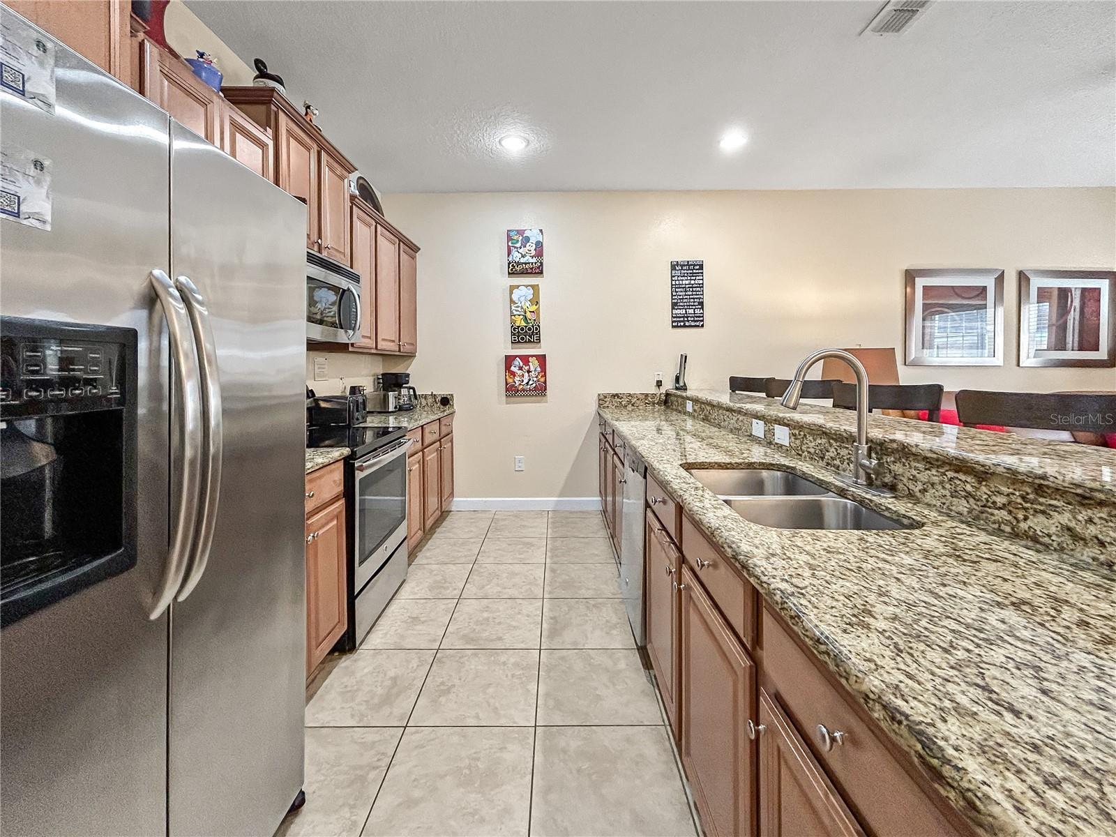 Image 4 of 28 For 8960 Majesty Palm Road