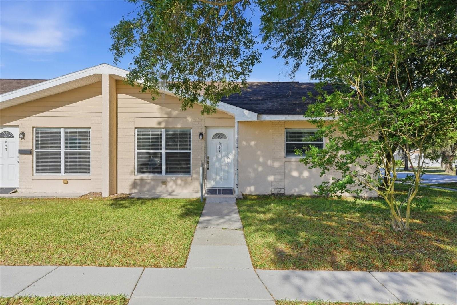 Image 27 of 66 For 643 Hummingbird Lane