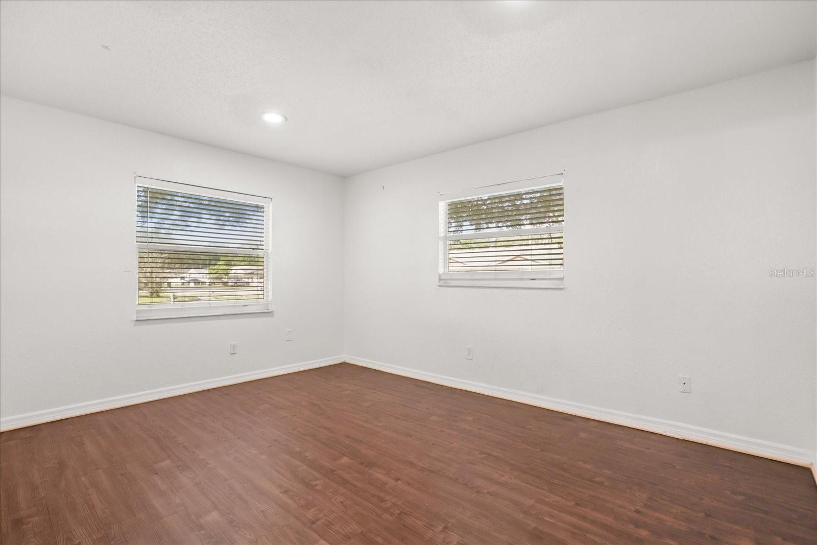 Image 42 of 66 For 643 Hummingbird Lane