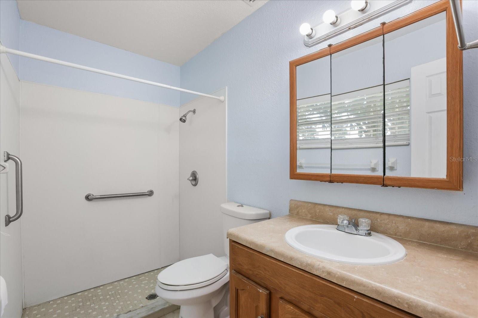 Image 43 of 66 For 643 Hummingbird Lane