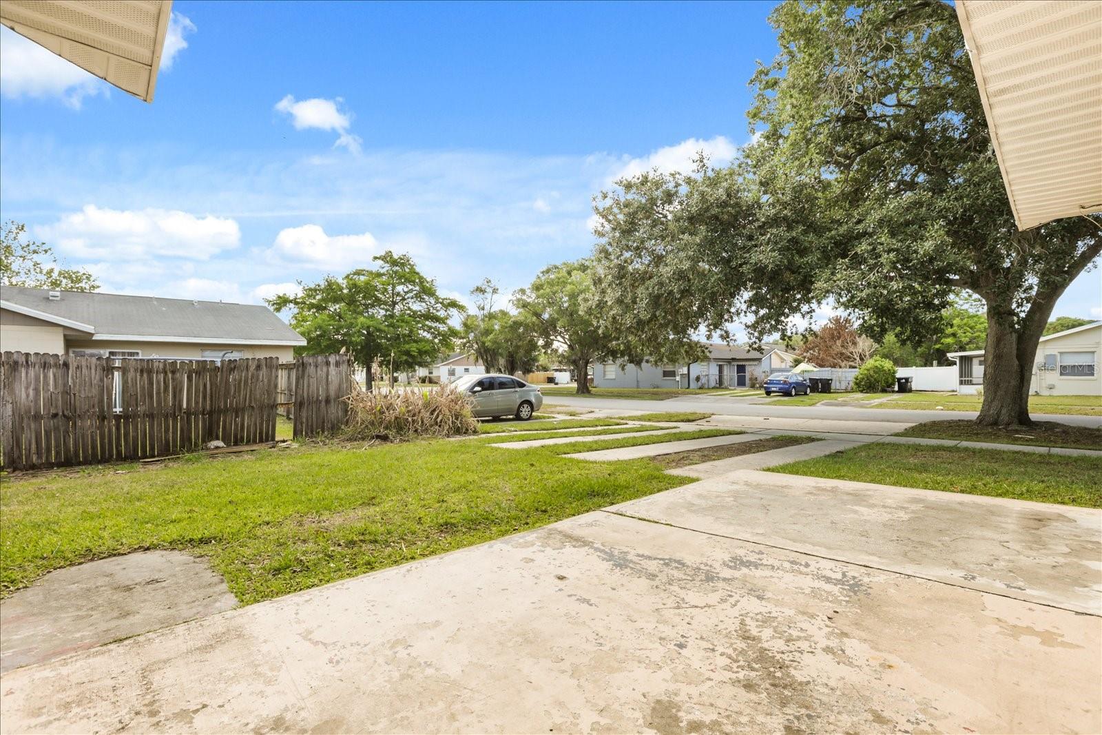 Image 47 of 66 For 643 Hummingbird Lane