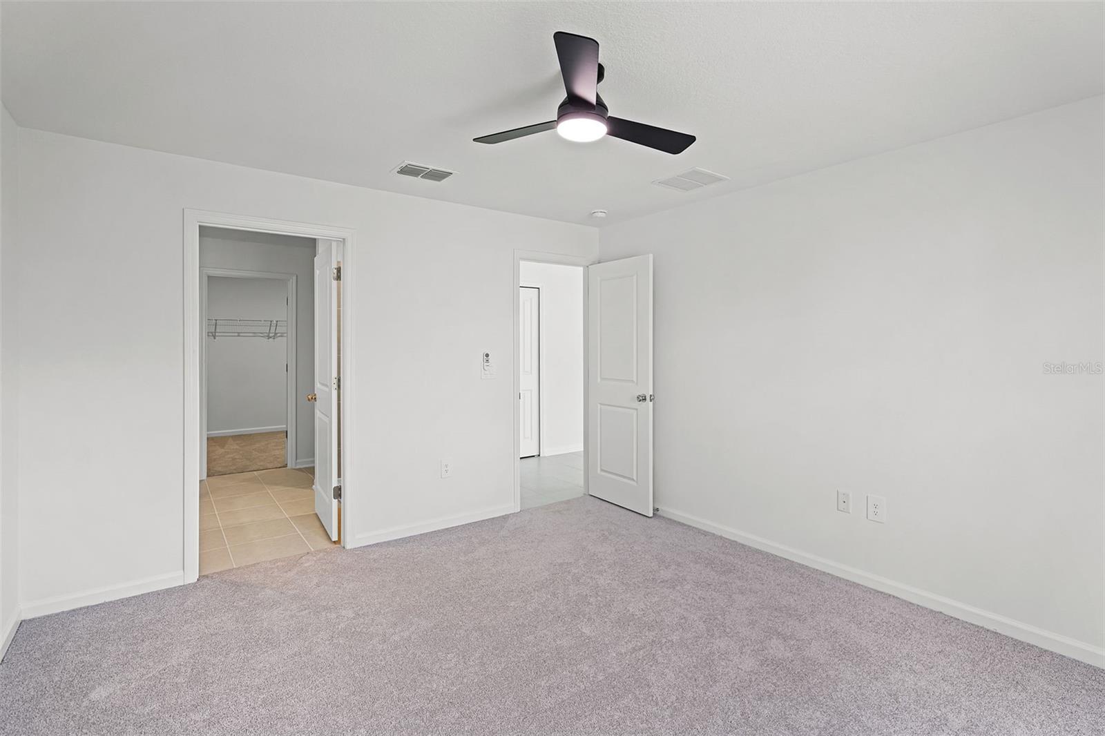 Image 11 of 31 For 1993 Sarah Street