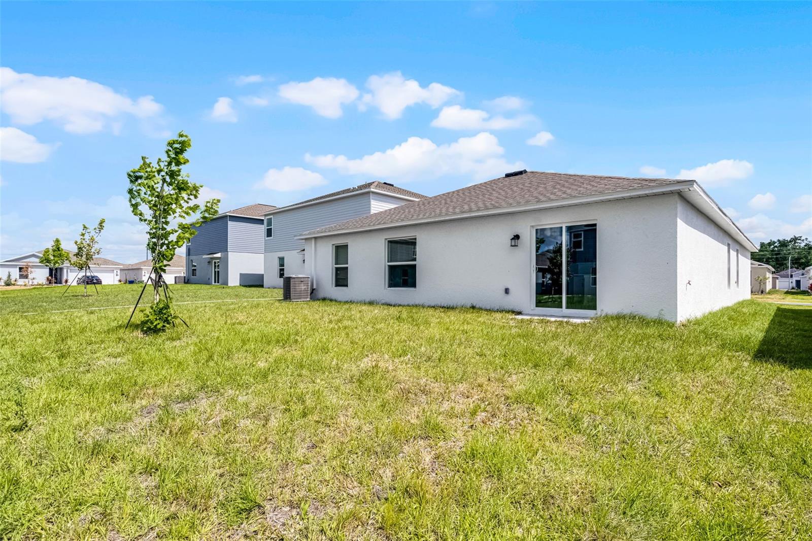 Image 19 of 31 For 1993 Sarah Street