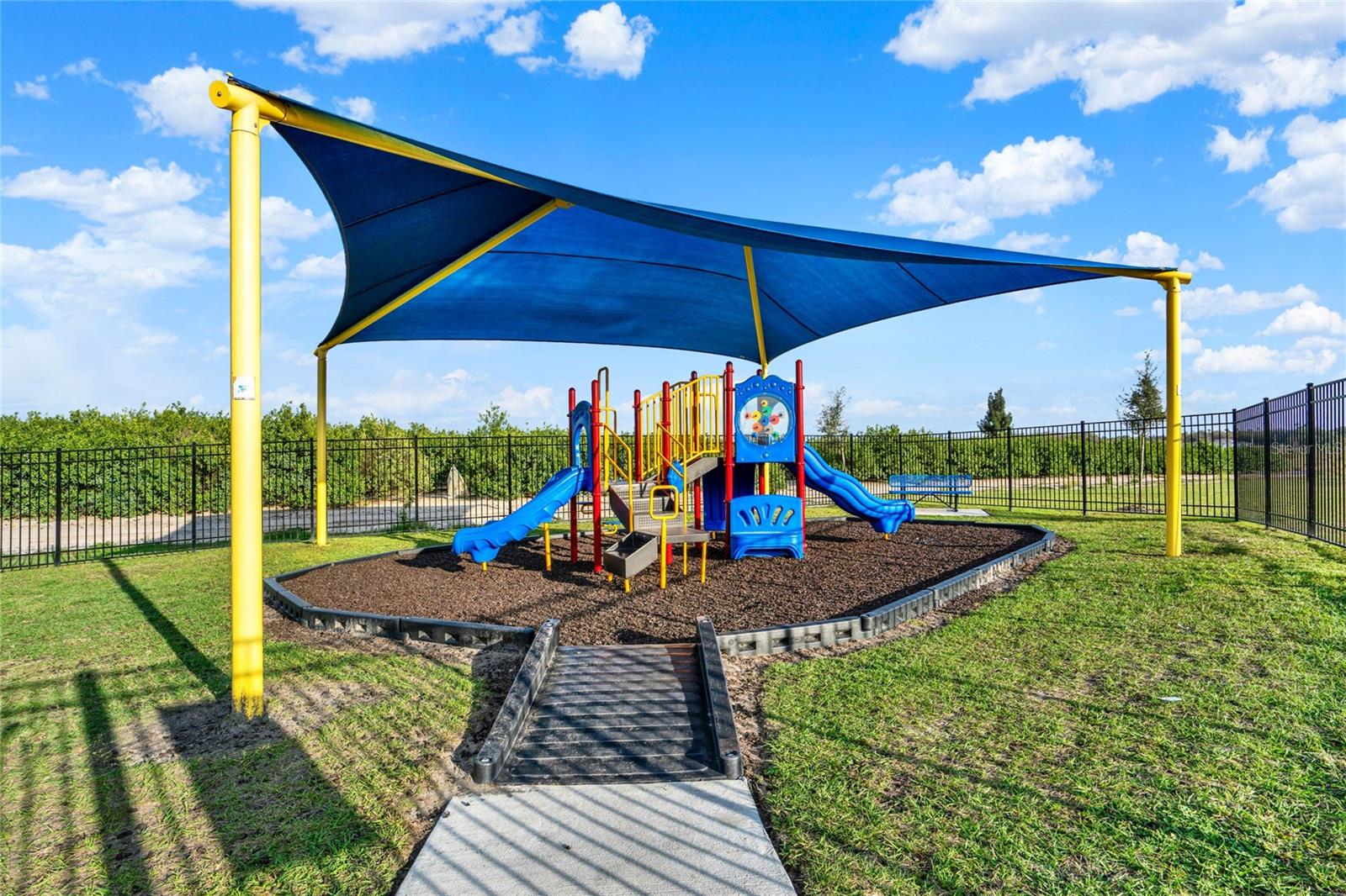 Image 29 of 31 For 1993 Sarah Street