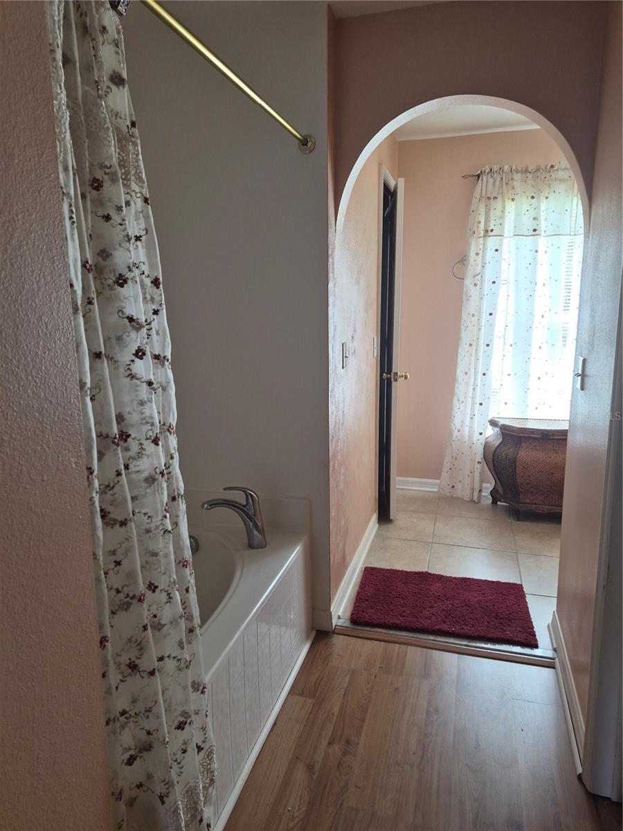 Image 8 of 16 For 2554 Palmetto Ridge Circle