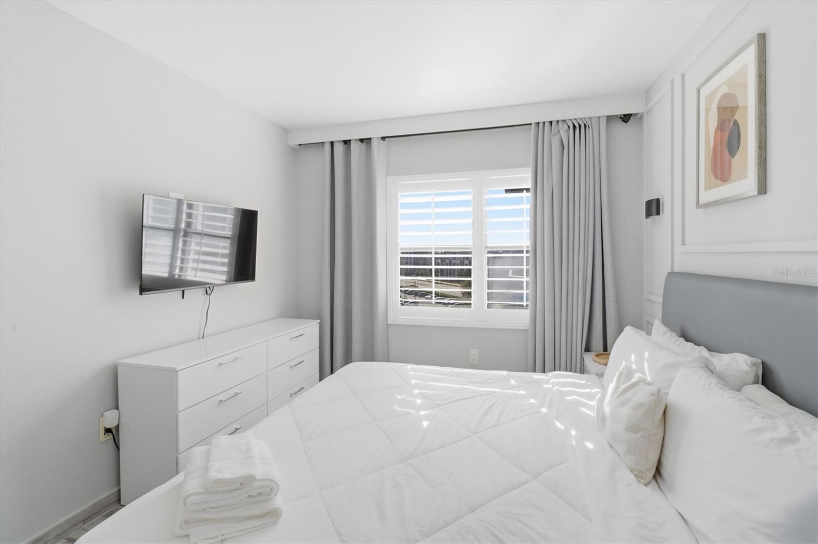 Image 16 of 25 For 6165 Carrier Drive 2604