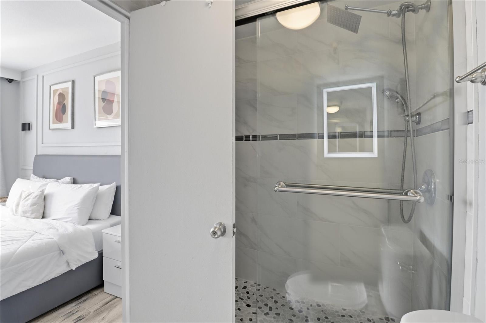 Image 18 of 25 For 6165 Carrier Drive 2604