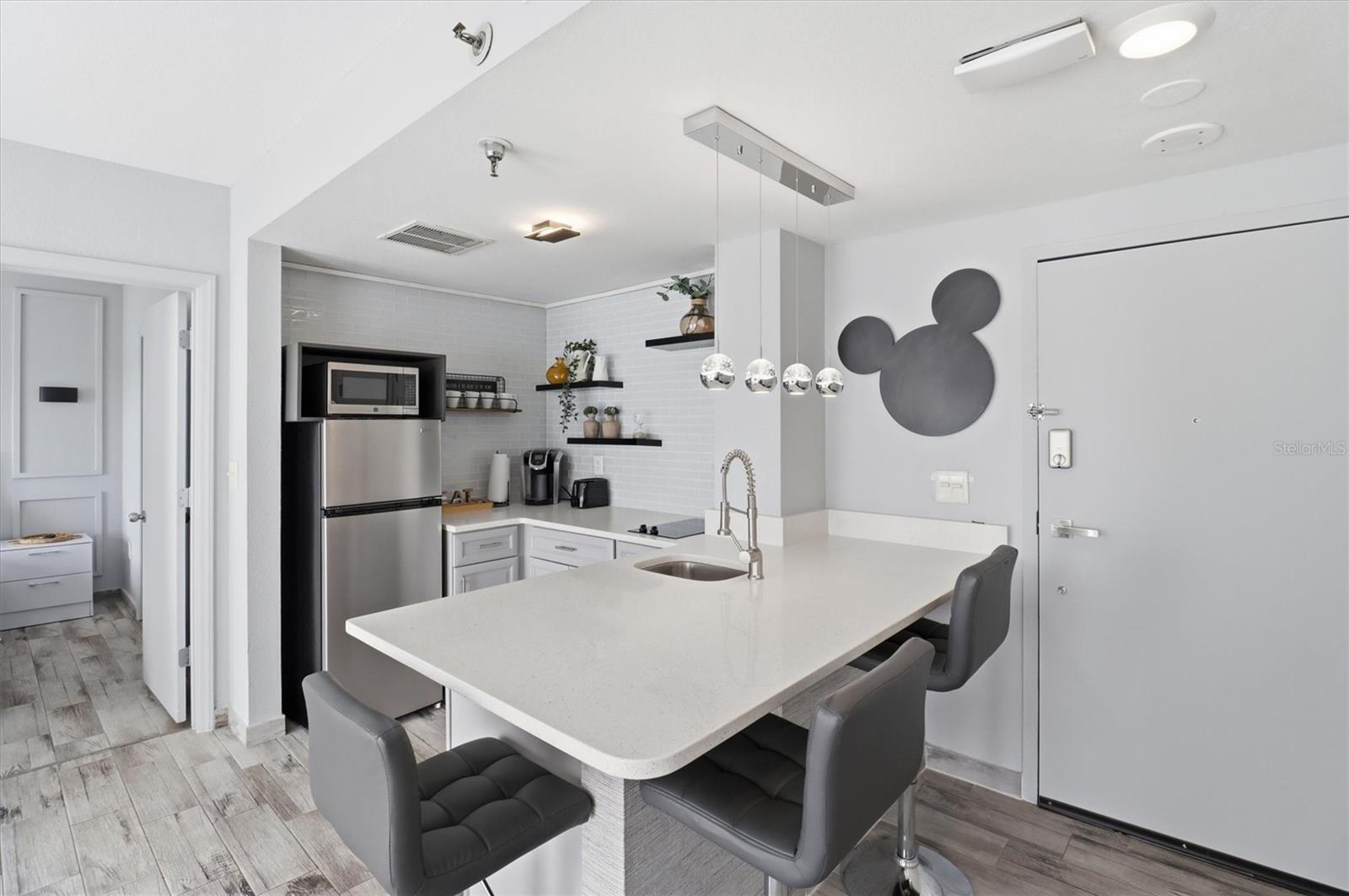 Image 6 of 25 For 6165 Carrier Drive 2604