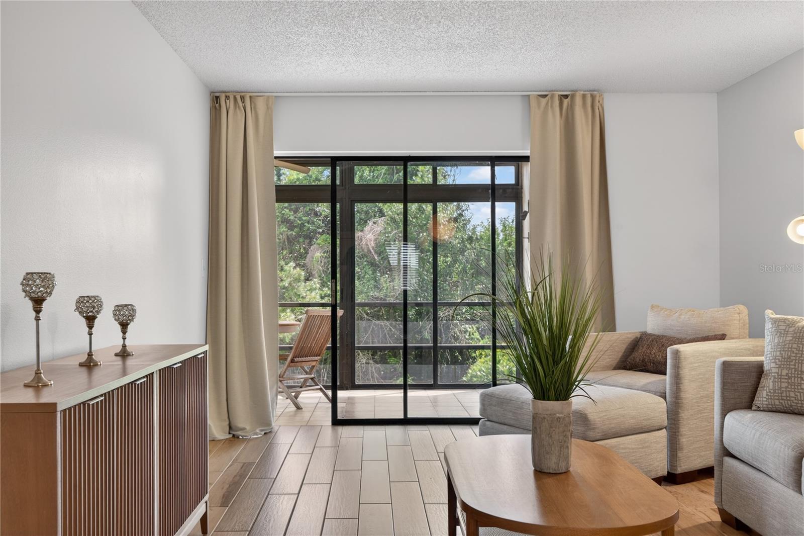 Image 15 of 60 For 4101 Fairview Vista Point 228