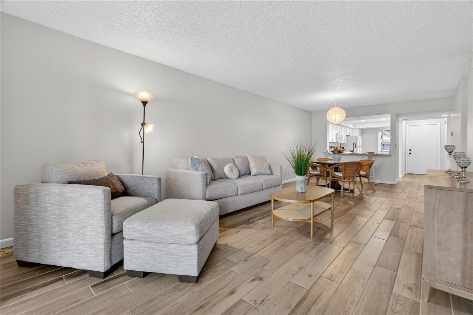 Image 17 of 60 For 4101 Fairview Vista Point 228