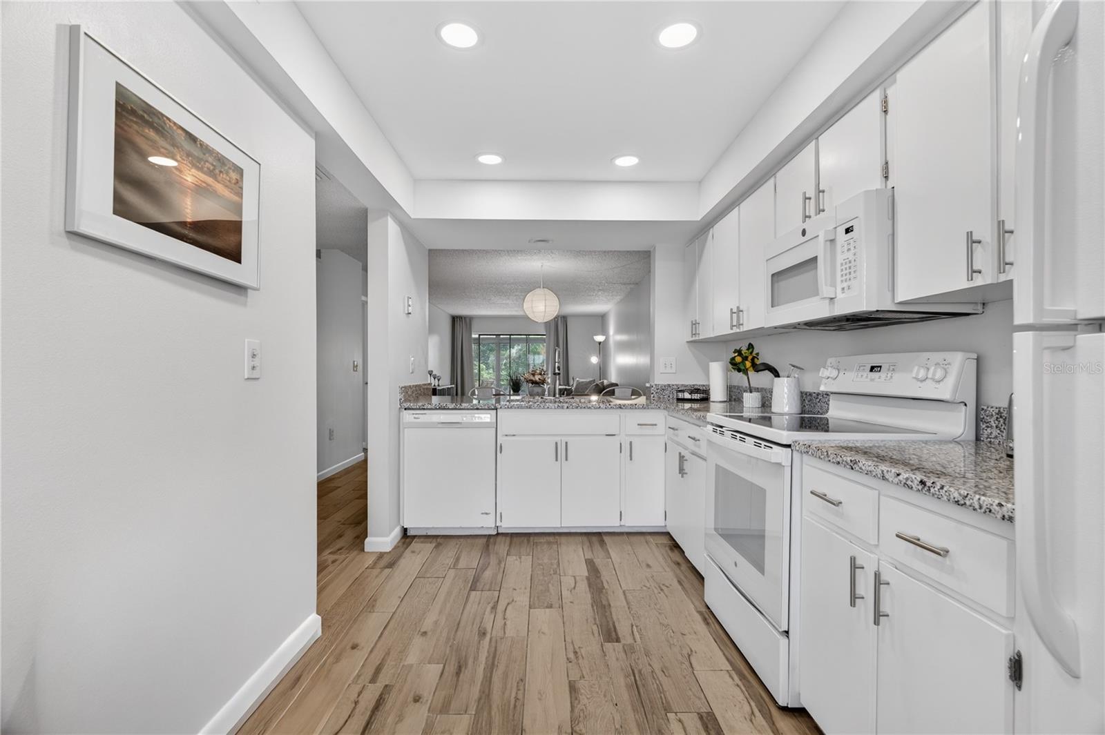 Image 23 of 60 For 4101 Fairview Vista Point 228