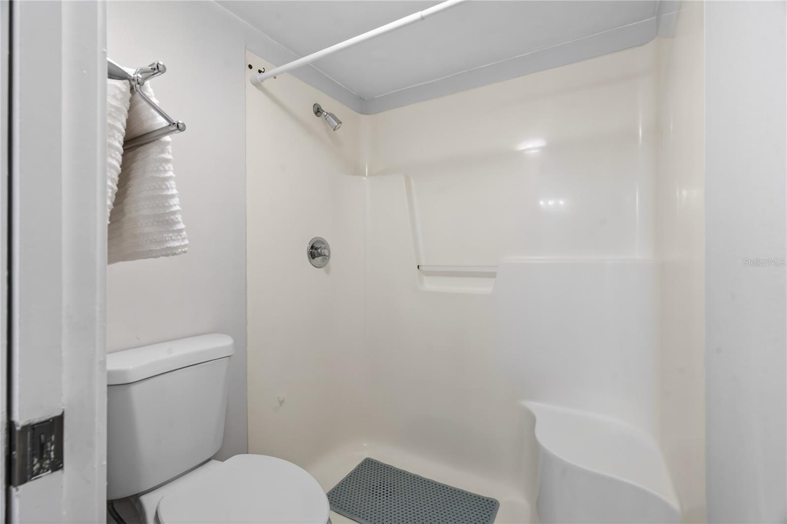 Image 25 of 60 For 4101 Fairview Vista Point 228