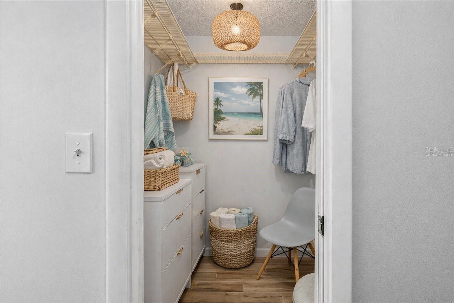 Image 28 of 60 For 4101 Fairview Vista Point 228