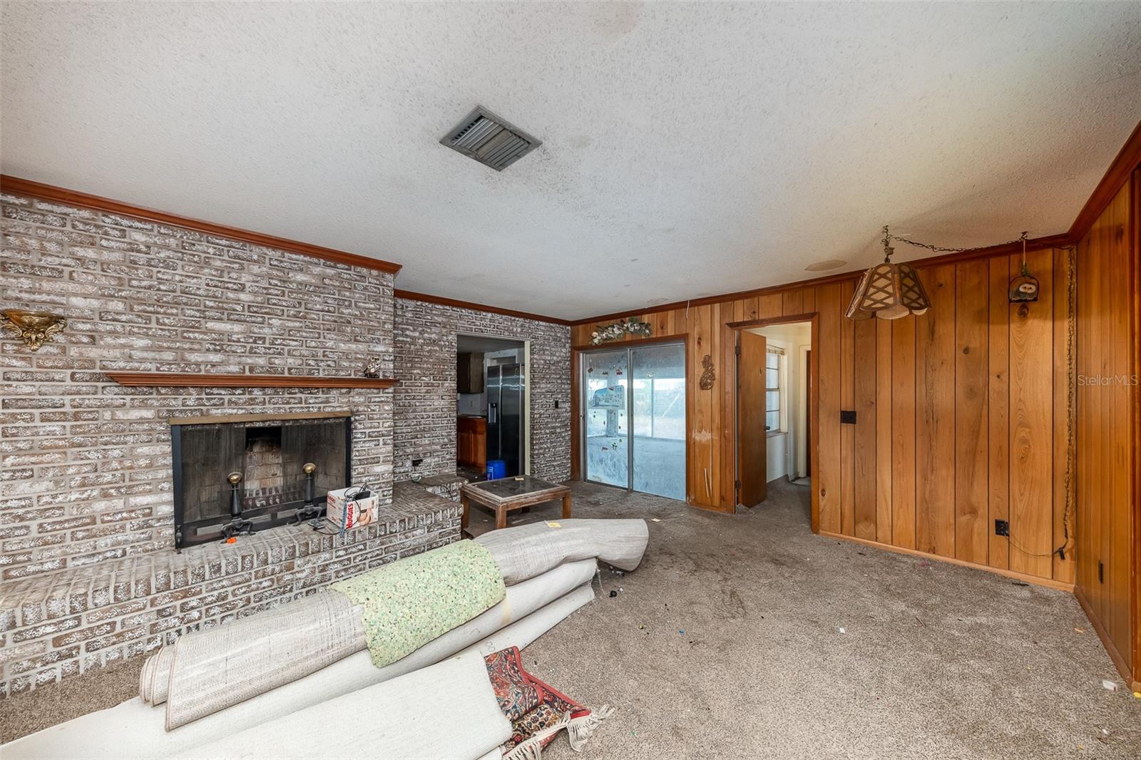 Image 10 of 27 For 136 Glendale Drive