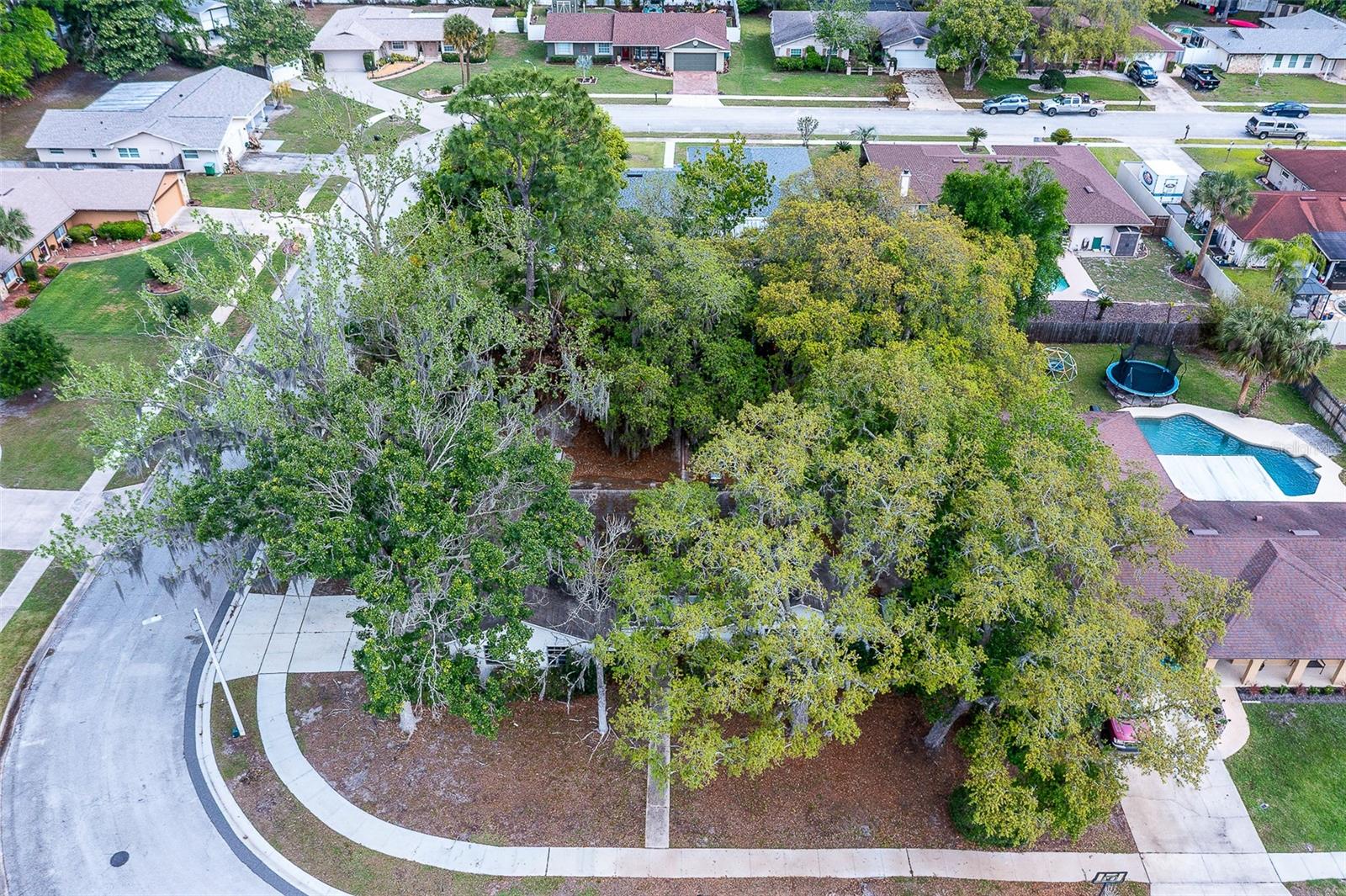 Image 6 of 27 For 136 Glendale Drive