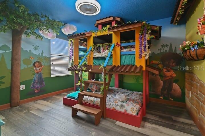 Image 34 of 89 For 1455 Belle Terre Road