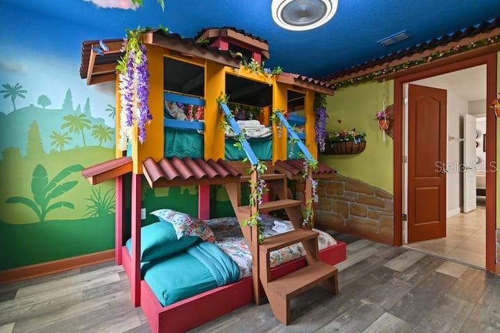 Image 5 of 89 For 1455 Belle Terre Road